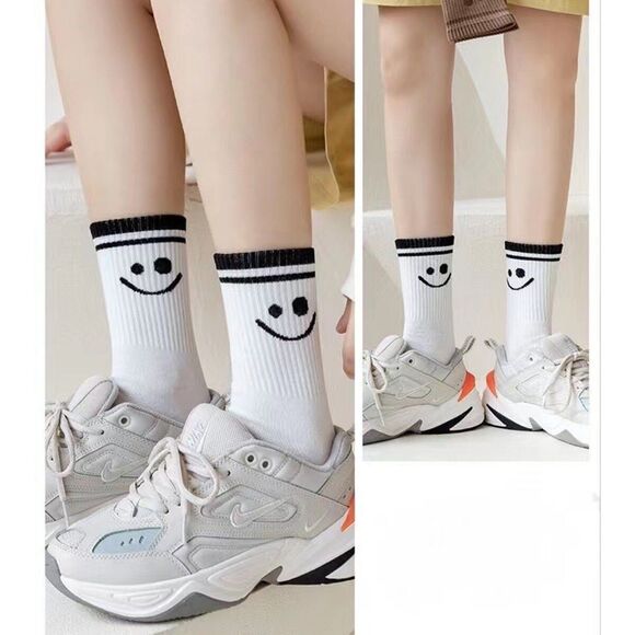 Women's 5 Pairs Cute Smiley Face Crew Socks, Comfy Daily All Season Socks - Picture 7 of 13